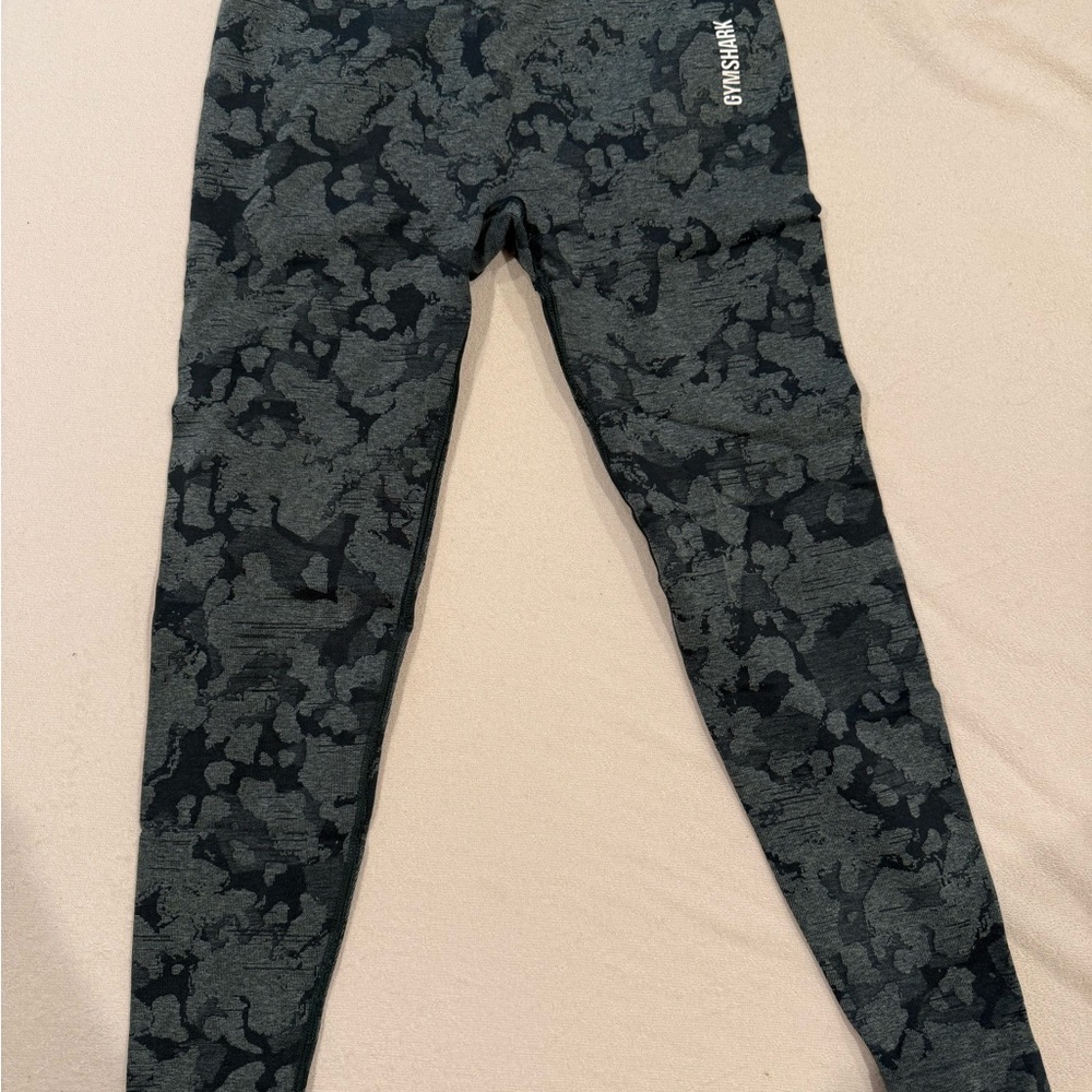 Gymshark Women’s Camo Leggings - green
